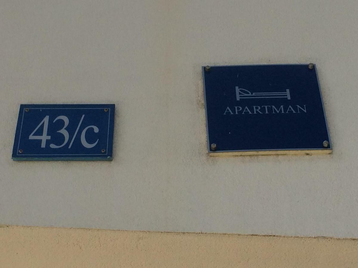 Toni I Kristina