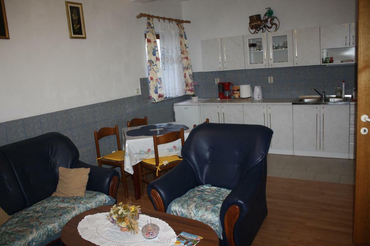 Toni I Kristina * Baška